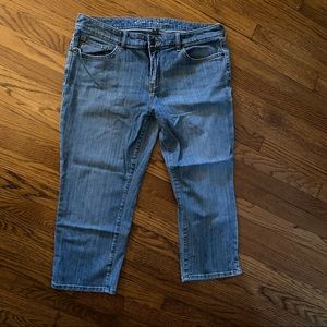 Eddie Bauer crop jeans
